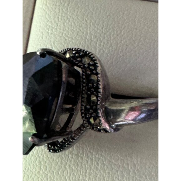 Vintage Sterling Silver Ring With Black Onyx Gemstone And Marcasite Accents 8.85 - Picture 5 of 9